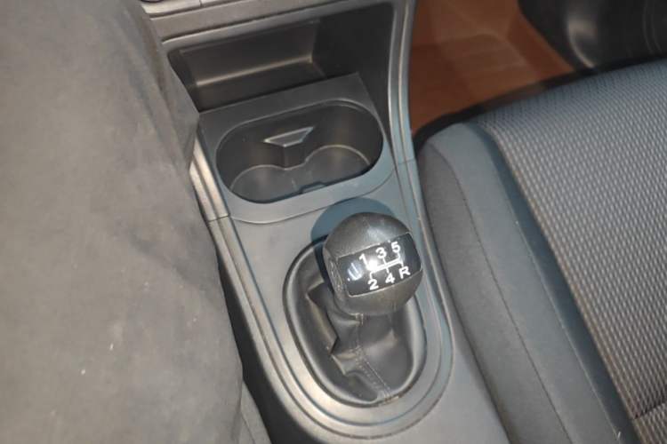 Used MG 3 2016 1.3L Manual Comfort Edition Gear Lever