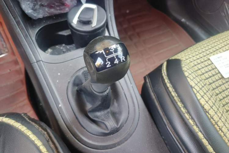 Used MG 3 2016 1.3L Manual Comfort Edition Gear Lever