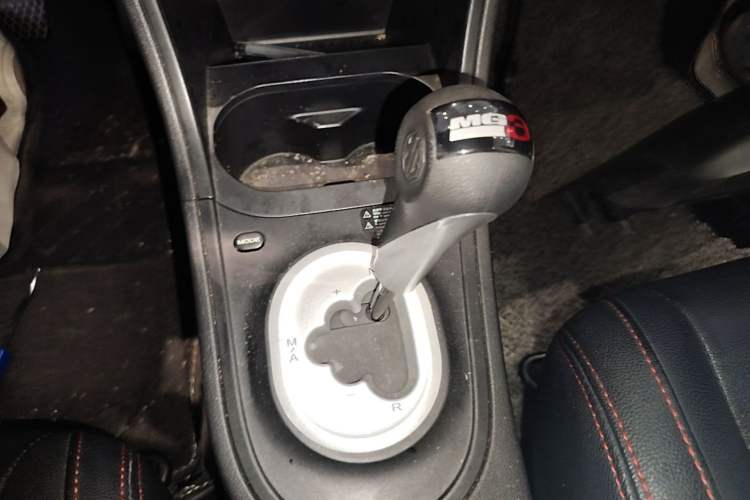 Used MG 3 2016 1.3L AMT Comfort Edition Gear Lever