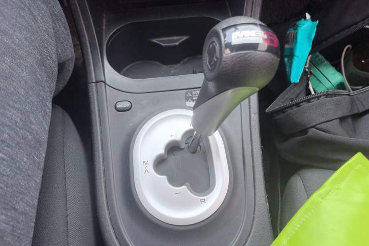 Used MG 3 2016 1.3L AMT Comfort Edition Gear Lever