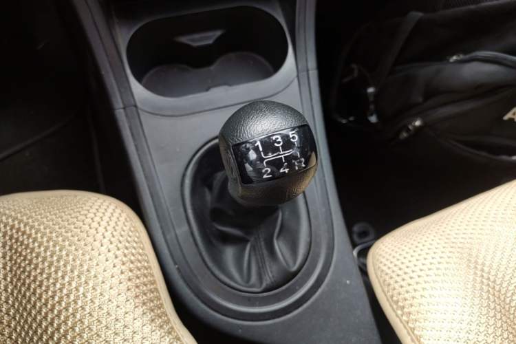Used MG 3 2016 1.3L Manual Comfort Edition Gear Lever