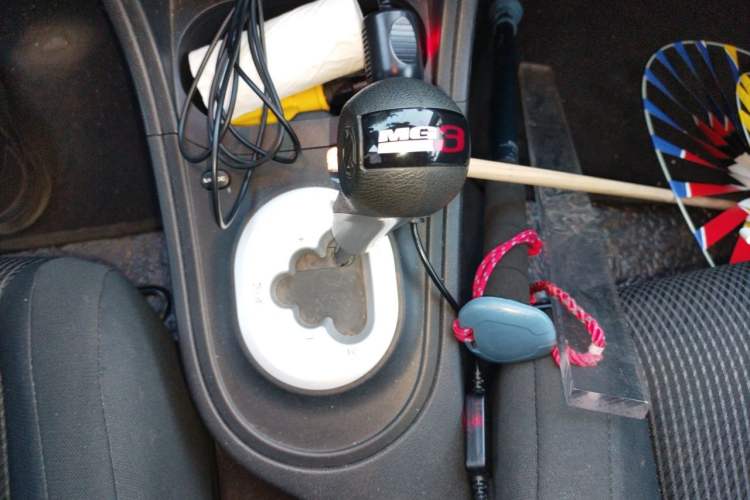 Used MG 3 2016 1.3L AMT Comfort Edition Gear Lever