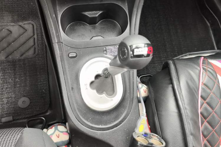 Used MG 3 2016 1.3L AMT Comfort Edition Gear Lever