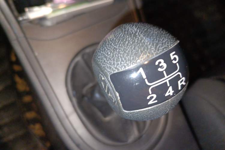 Used MG 3 2016 1.3L Manual Comfort Edition Gear Lever