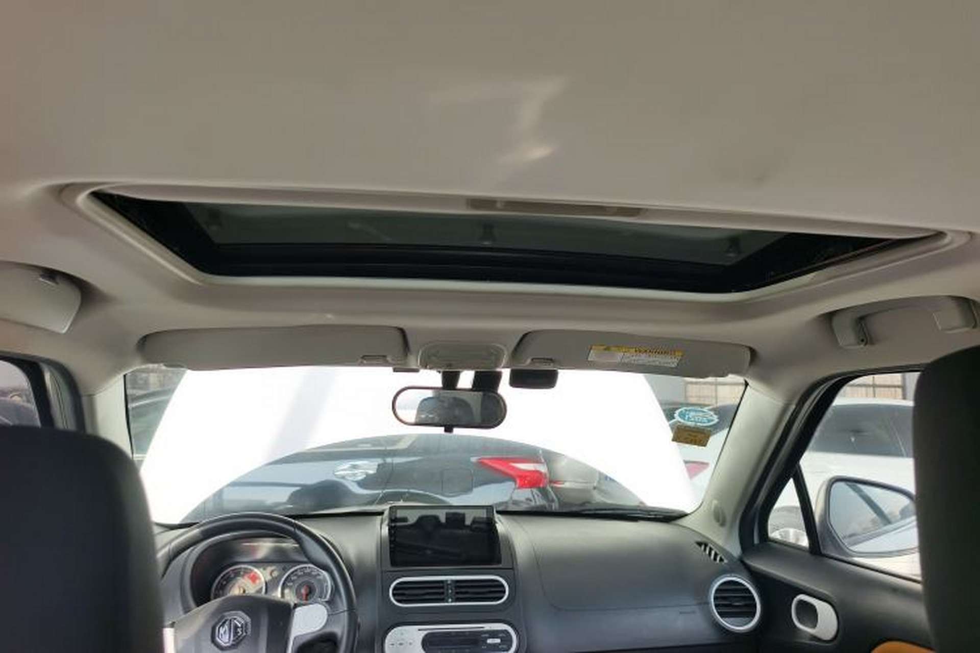 Used MG 3 2016 1.5L AMT Elite Edition Headliner