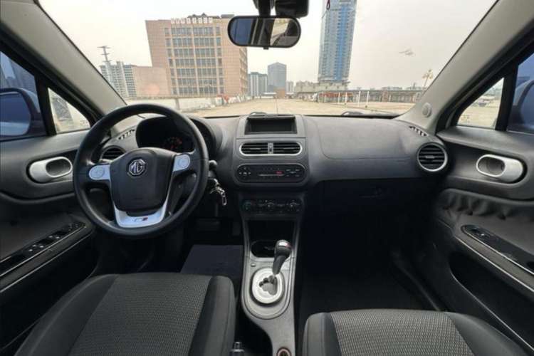 Used MG 3 2016 1.3L AMT Comfort Edition Interior 1
