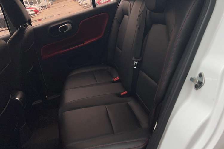 Used MG 3 2016 1.3L AMT Comfort Edition Interior 1