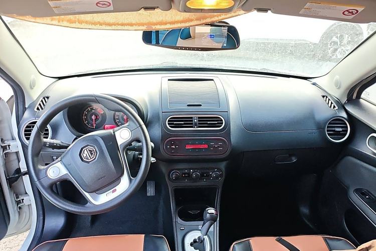 Used MG 3 2016 1.3L AMT Comfort Edition Interior 2