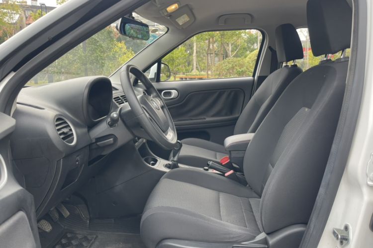 Used MG 3 2016 1.3L Manual Comfort Edition Interior 2