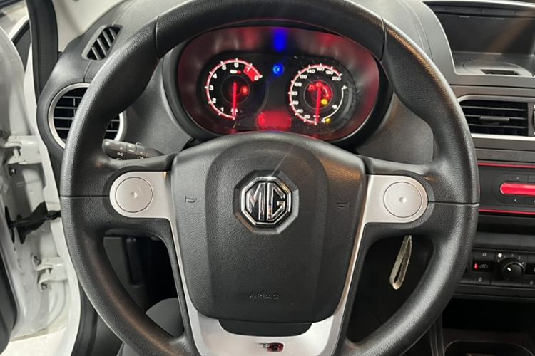 Used MG 3 2016 1.3L AMT Comfort Edition Interior 3