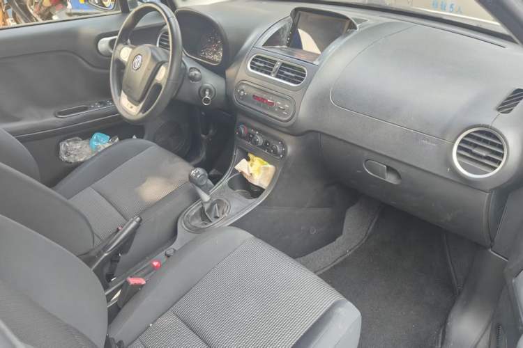 Used MG 3 2016 1.3L Manual Comfort Edition Interior 4
