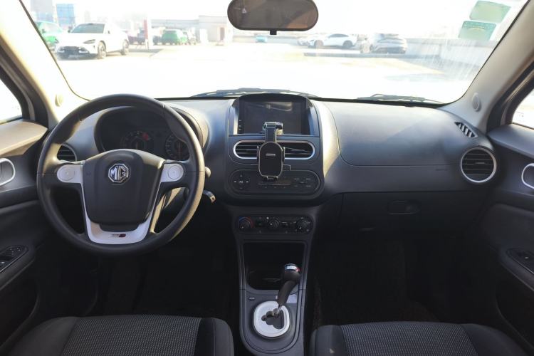 Used MG 3 2016 1.3L AMT Comfort Edition Interior 6
