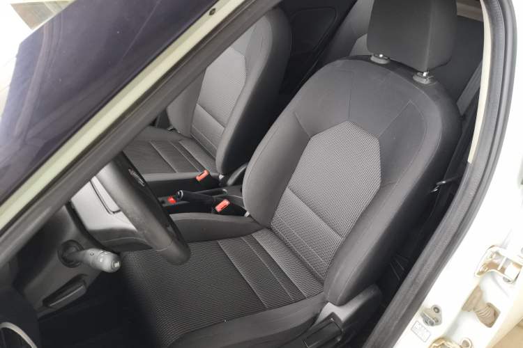 Used MG 3 2016 1.3L AMT Comfort Edition Left Front Seat