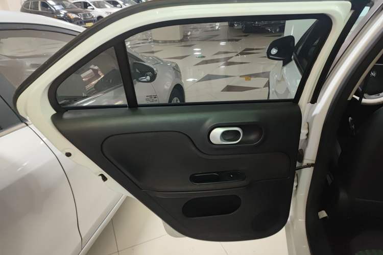 Used MG 3 2016 1.3L AMT Comfort Edition Left Rear Door Interior