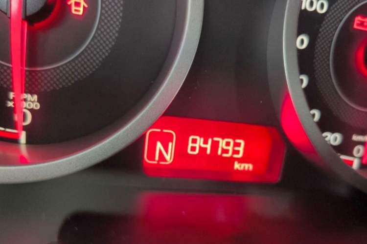 Used MG 3 2016 1.5L AMT Elite Edition Odometer Close Up