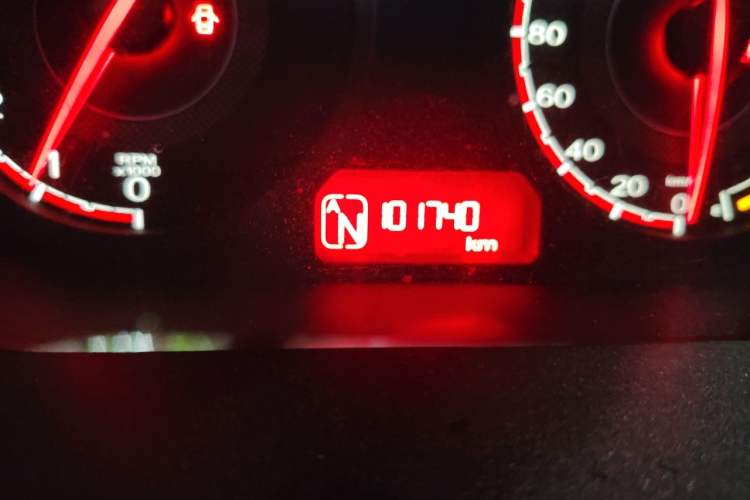Used MG 3 2016 1.3L AMT Comfort Edition Odometer Close Up