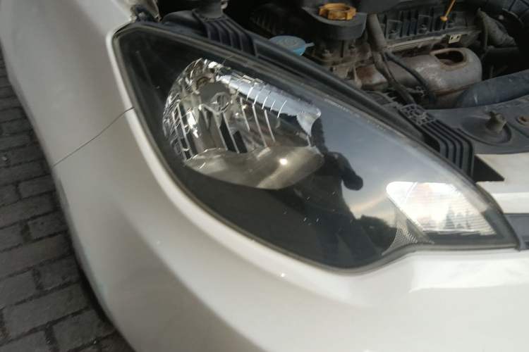 Used MG 3 2016 1.3L Manual Comfort Edition Right Front Headlight