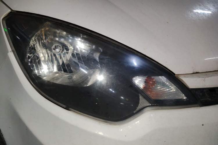 Used MG 3 2016 1.3L AMT Comfort Edition Right Front Headlight