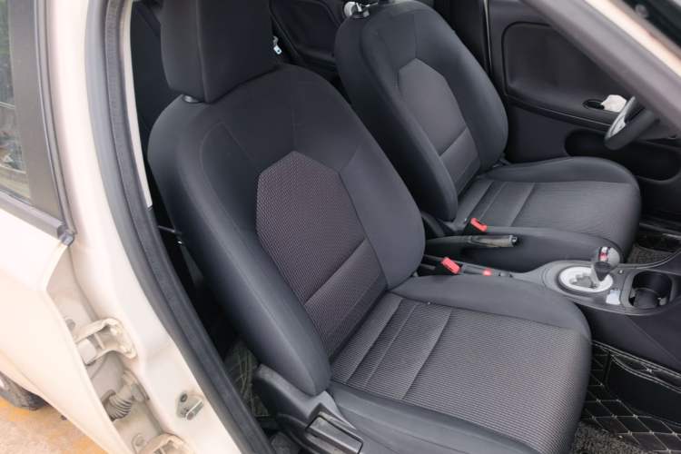 Used MG 3 2016 1.3L AMT Comfort Edition Right Front Seat