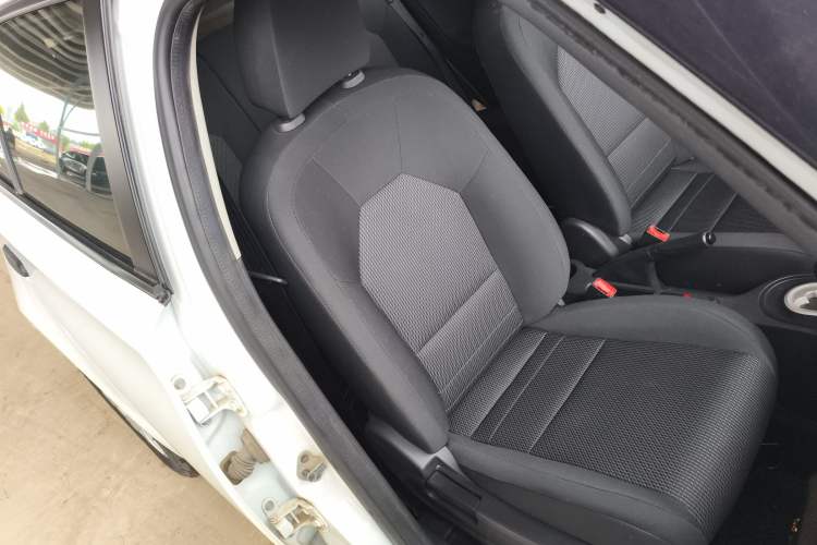 Used MG 3 2016 1.3L AMT Comfort Edition Right Front Seat