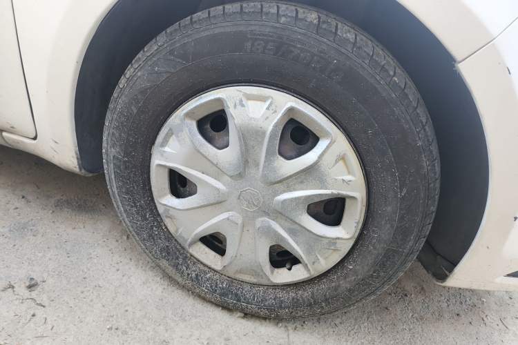 Used MG 3 2016 1.3L Manual Comfort Edition Right Front Wheel Hub