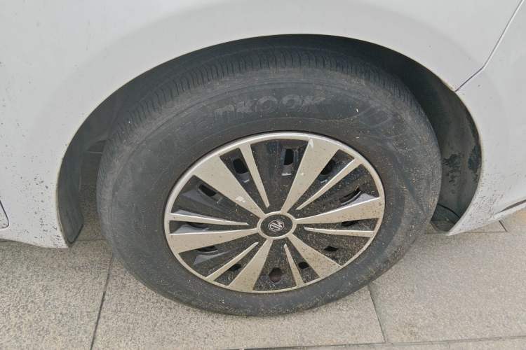 Used MG 3 2016 1.3L AMT Comfort Edition Right Front Wheel Hub