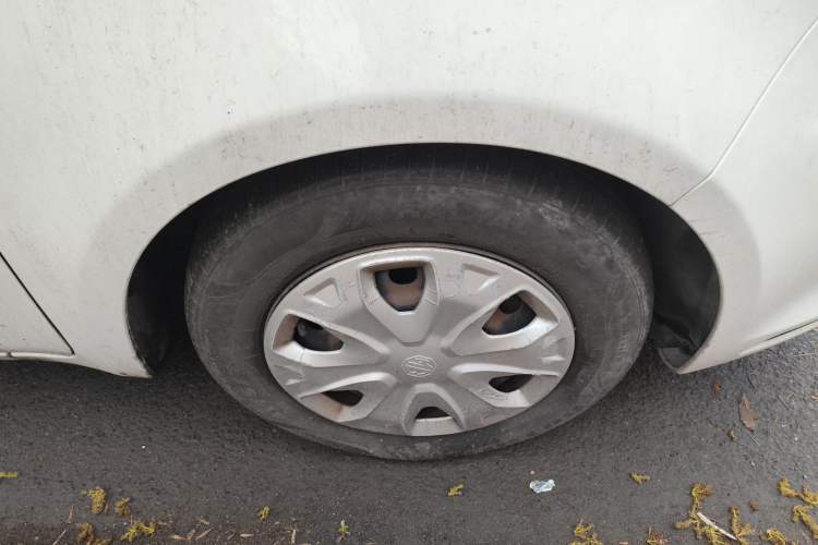 Used MG 3 2016 1.3L Manual Comfort Edition Right Front Wheel Hub
