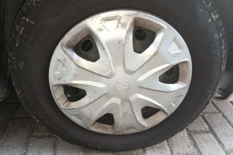 Used MG 3 2016 1.3L Manual Comfort Edition Right Front Wheel Hub