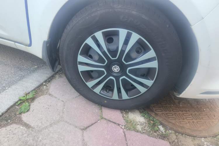 Used MG 3 2016 1.3L Manual Comfort Edition Right Front Wheel Hub