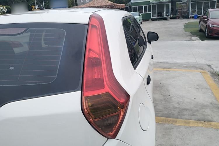 Used MG 3 2016 1.3L Manual Comfort Edition Right Rear Taillight