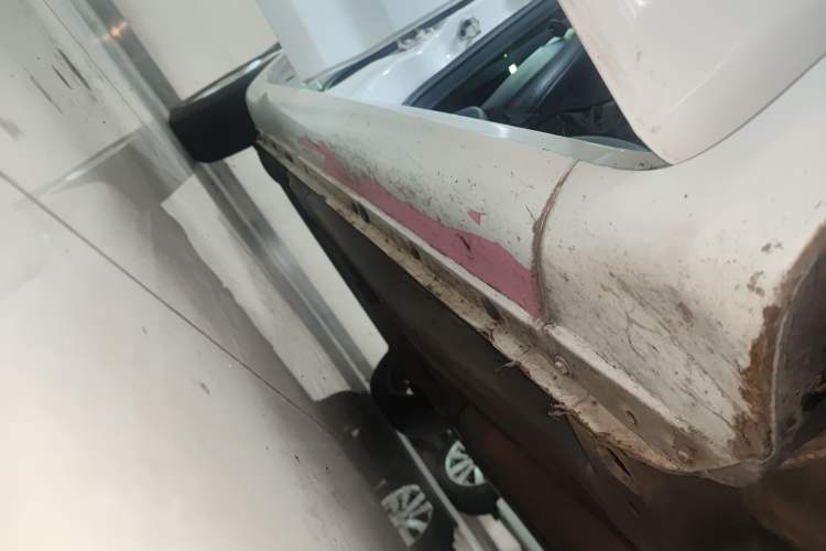 Used MG 3 2016 1.3L AMT Comfort Edition Right Side Sill