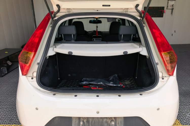 Used MG 3 2016 1.3L AMT Comfort Edition Trunk