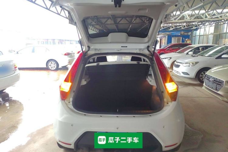 Used MG 3 2016 1.3L AMT Comfort Edition Trunk