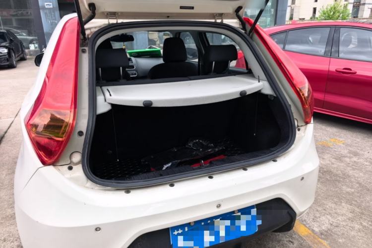 Used MG 3 2016 1.3L AMT Comfort Edition Trunk