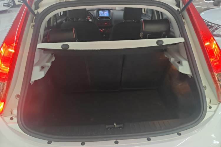 Used MG 3 2016 1.3L Manual Comfort Edition Trunk