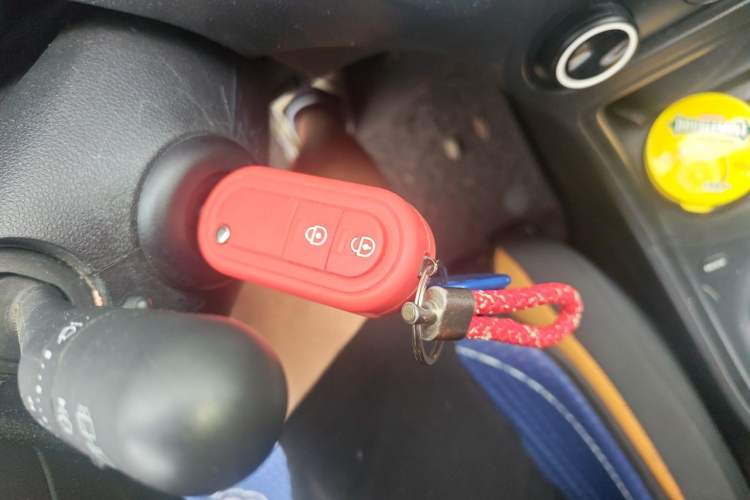 Used MG 3 2016 1.5L AMT Elite Edition Vehicle Key