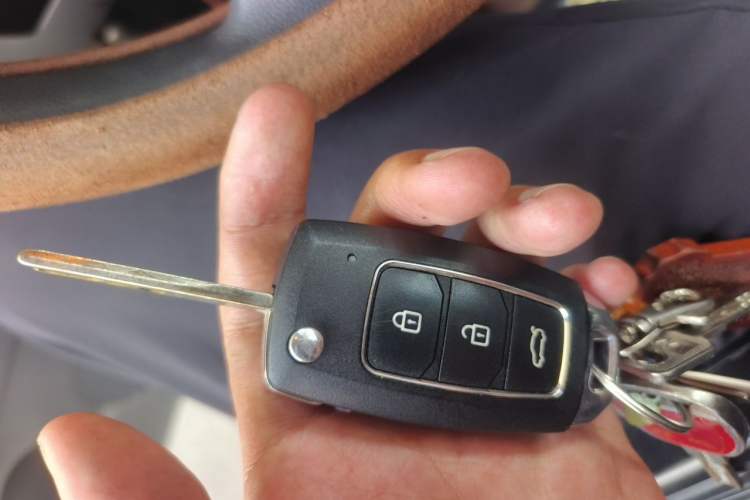 Used MG 3 2016 1.3L Manual Comfort Edition Vehicle Key