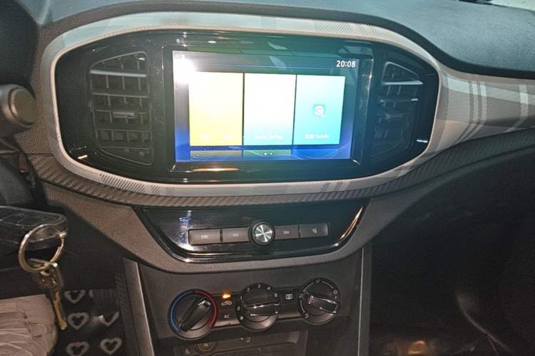 Used MG 3 2017 1.5L Automatic Smart Connect Elite Edition Audio And AC Panel