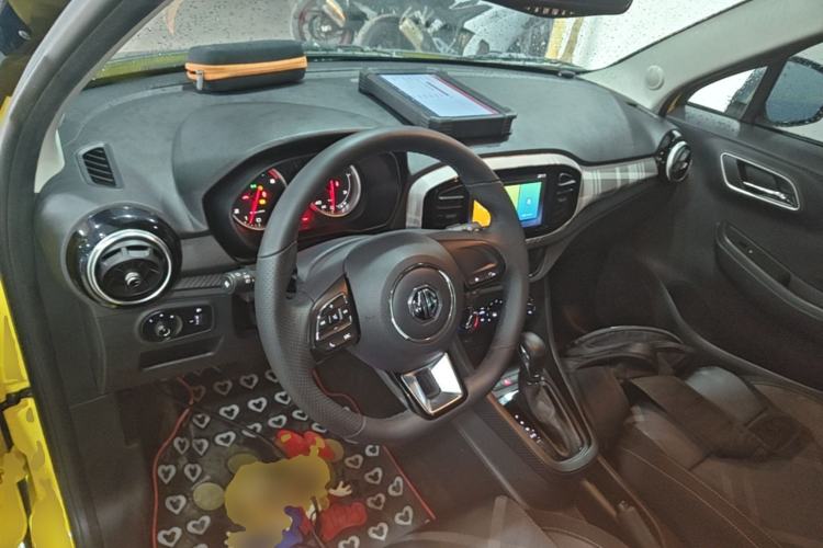 Used MG 3 2017 1.5L Automatic Smart Connect Elite Edition Center Console