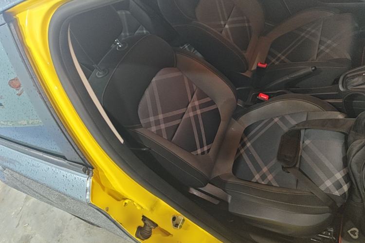 Used MG 3 2017 1.5L Automatic Smart Connect Elite Edition Right Front Seat