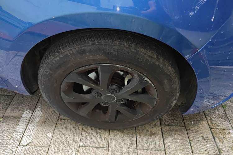 Used MG 3 2017 1.5L Automatic Smart Connect Elite Edition Right Front Wheel Hub