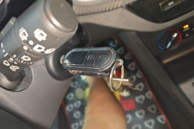 Used MG 3 2017 1.5L Automatic Smart Connect Elite Edition Vehicle Key