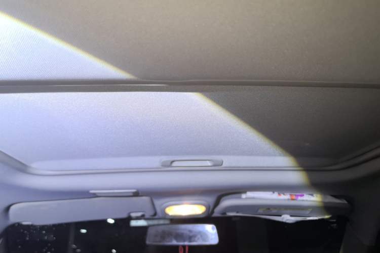 Used MG 3 2017 1.5L Automatic Luxury Internet Edition Headliner