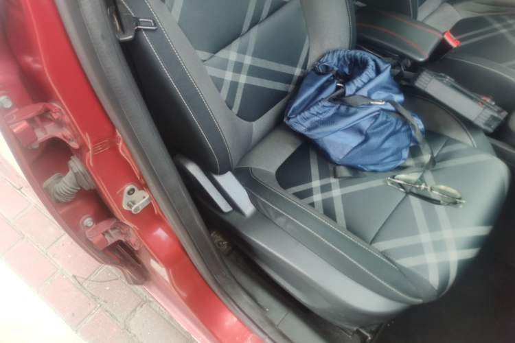 Used MG 3 2017 1.5L Automatic Smart Connect Luxury Edition Right Front Seat