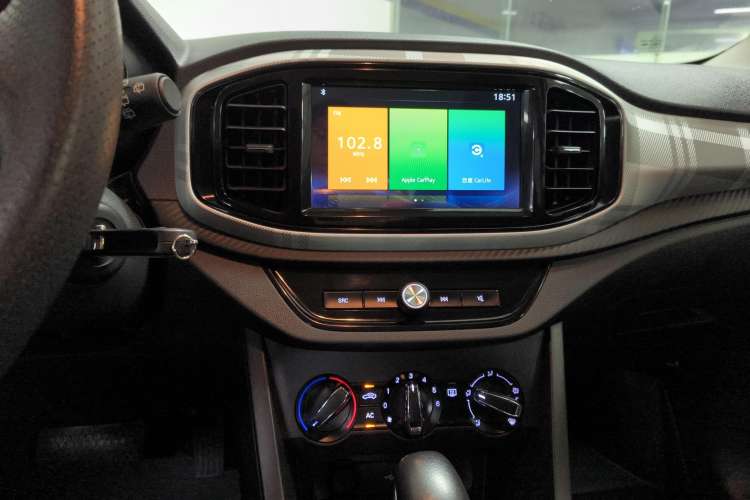 Used MG 3 2017 1.5L Automatic Smart Connect Elite Edition Audio And AC Panel