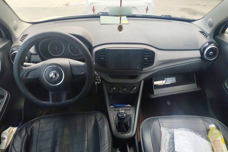 Used MG 3 2017 1.3L Manual Premium Comfort Edition Center Console