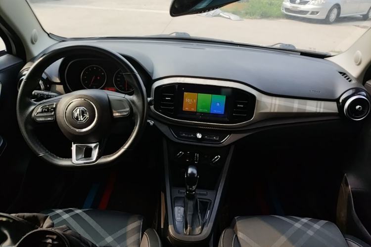 Used MG 3 2017 1.5L Automatic Smart Connect Elite Edition Center Console