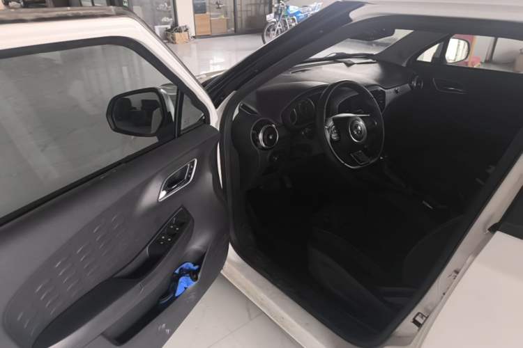 Used MG 3 2017 1.5L Automatic Smart Connect Elite Edition Driver Seat