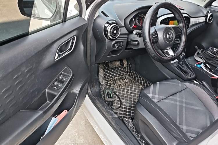 Used MG 3 2017 1.5L Automatic Smart Connect Elite Edition Driver Seat