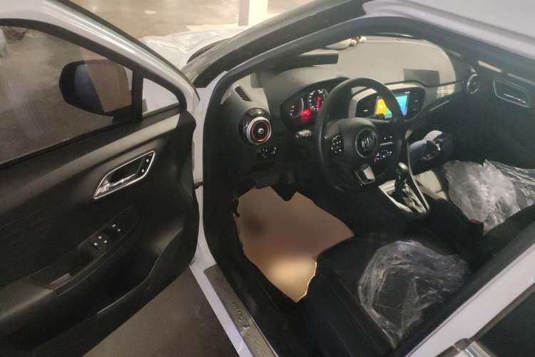 Used MG 3 2017 1.5L Automatic Smart Connect Elite Edition Driver Seat